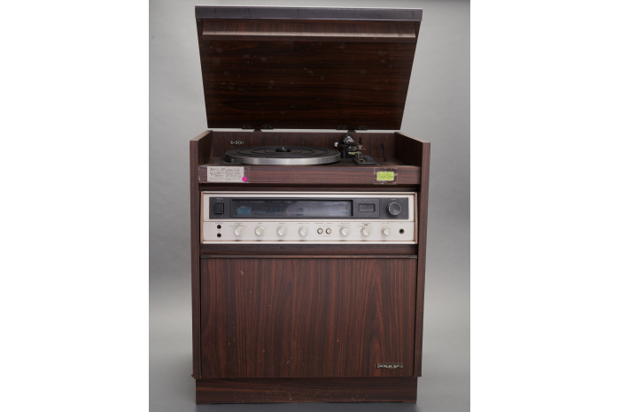 <strong>Record player with a pair of speakers, Undated</strong> <br>
<em>Kampong Ubi Community Centre Malay Museum Collection, People’s Association. Gift of Mr Tahir bin Basri</em><span> </span>